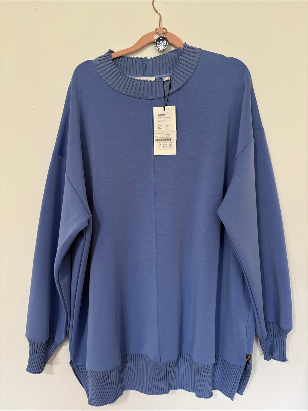 033 NWT YEST TOP